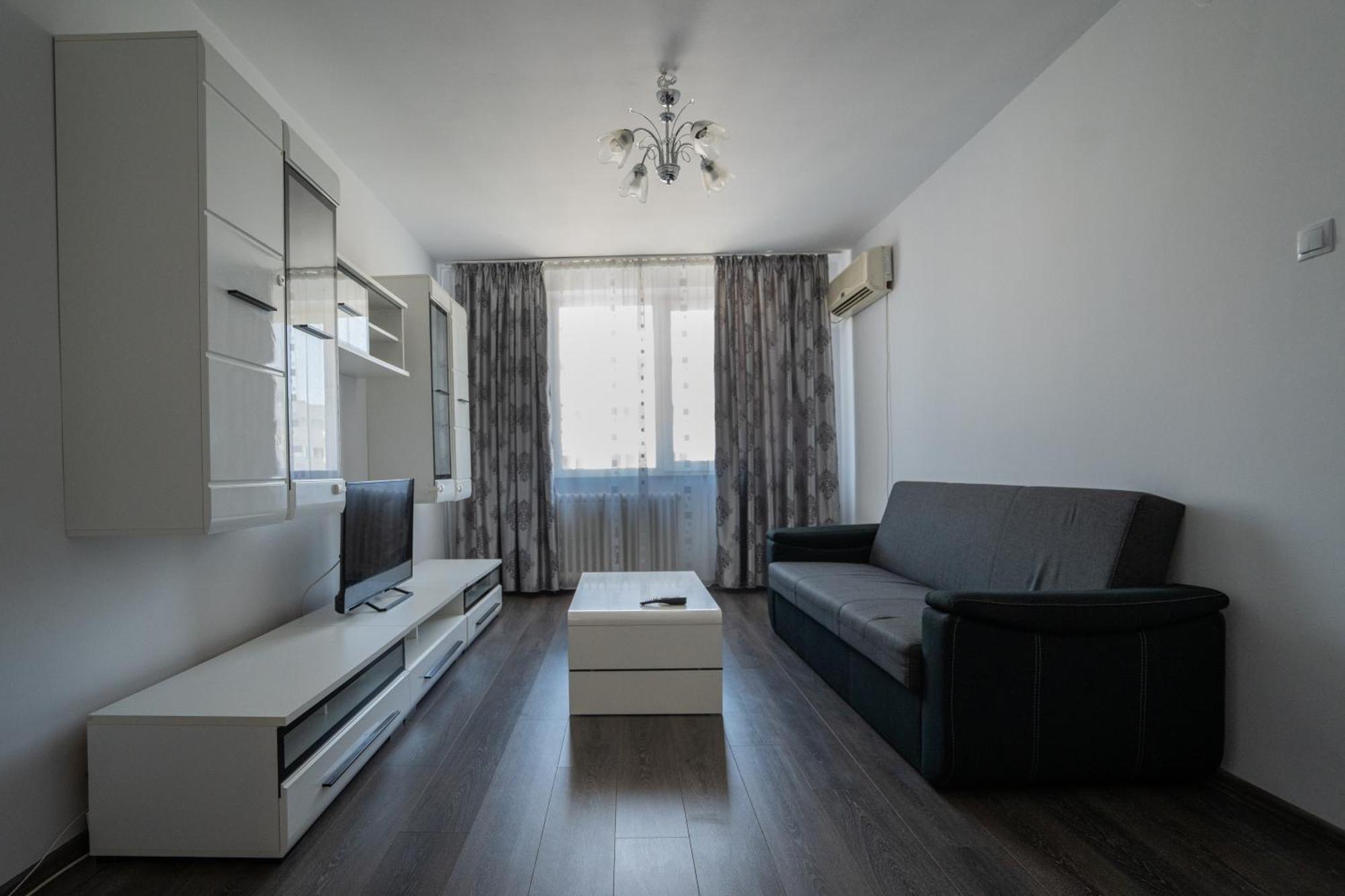 Apartament M & S Bukarest Kültér fotó